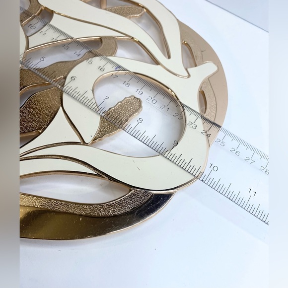 Vintage Rose Gold White Rogers Oneida Japan Lily Metal Wall Decor Trivet - Picture 8 of 9